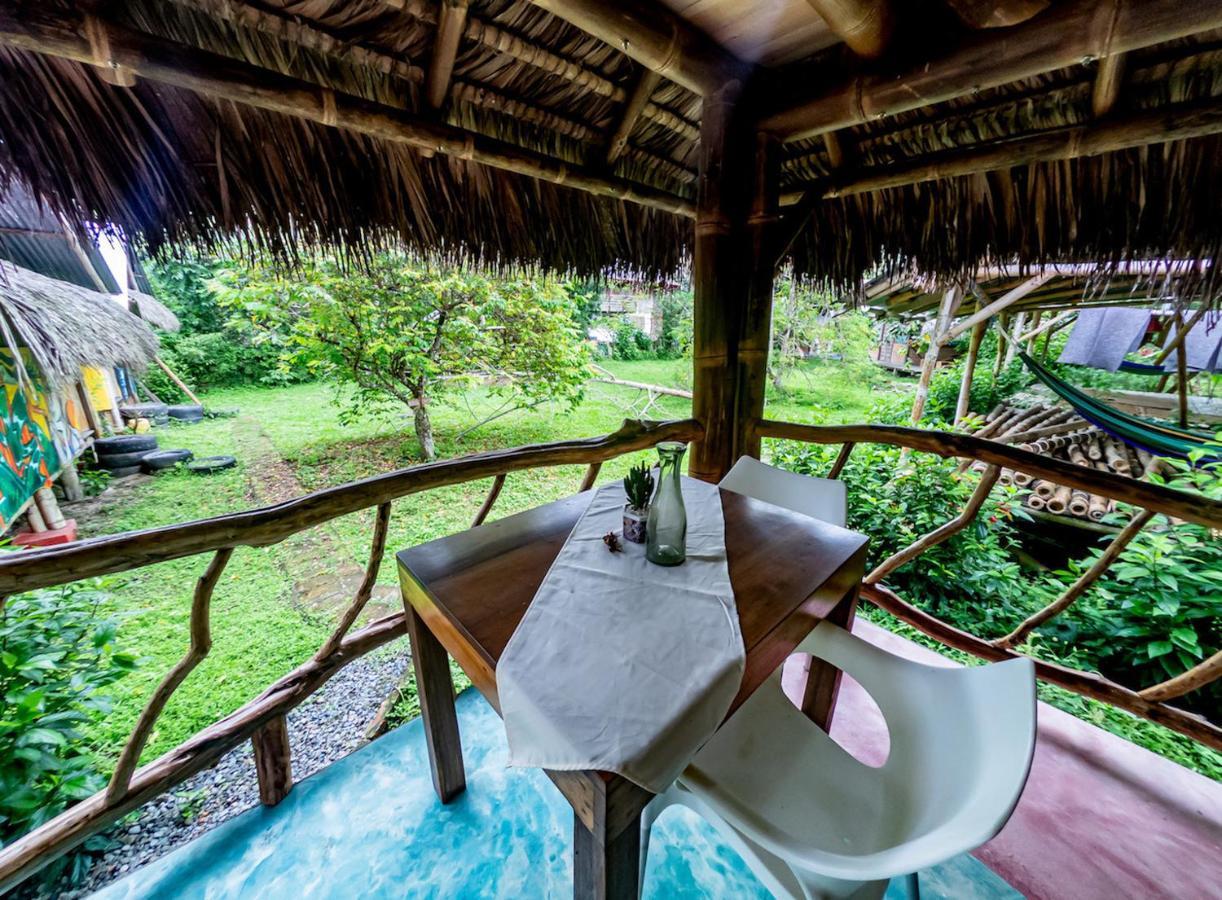 Maracumbo Lodge Mompiche Exterior foto
